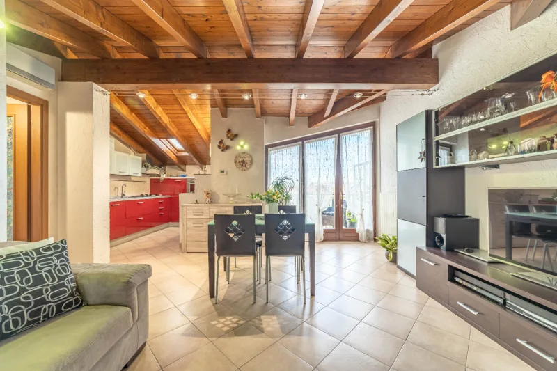 3L all'ultimo piano con box doppio — foto 3