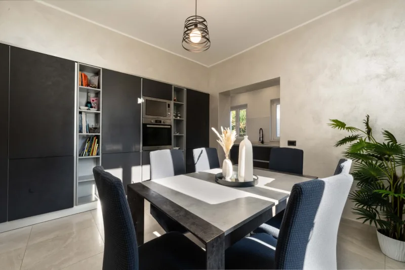 Elegante Appartamento 4L in Villa nel Cuore di Tradate — foto 9