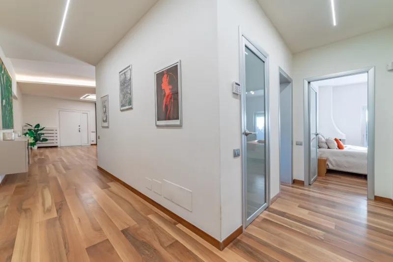 Incanto a Cermenate: Villa con Piscina e Due Dimore — foto 18