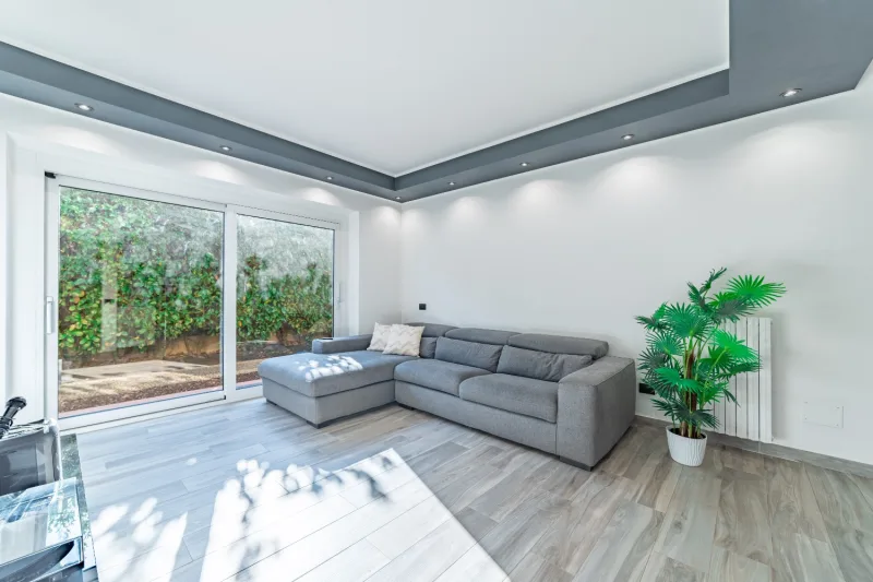 Incanto a Cermenate: Villa con Piscina e Due Dimore — foto 28
