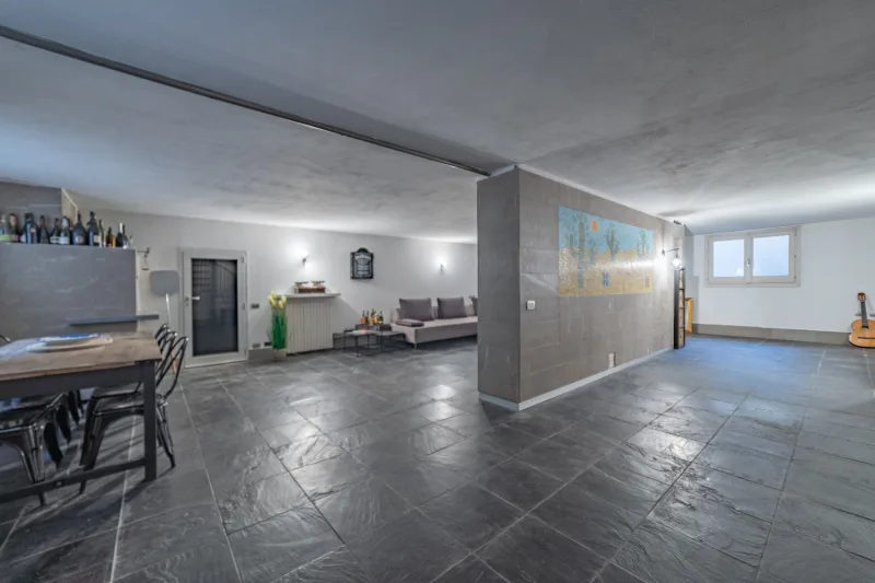 Incanto a Cermenate: Villa con Piscina e Due Dimore — foto 54