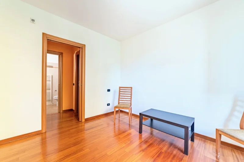 3L arredato con Terrazzo nel Cuore di Tradate — foto 20