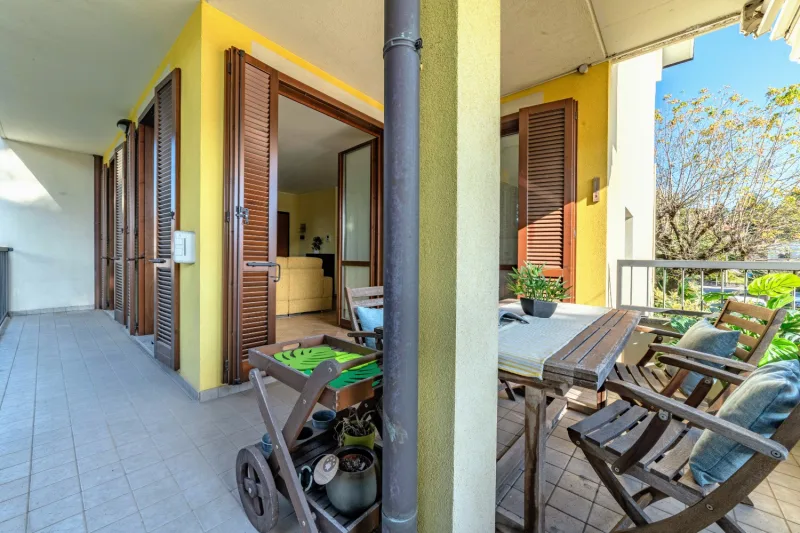 3L arredato con Terrazzo nel Cuore di Tradate — foto 4