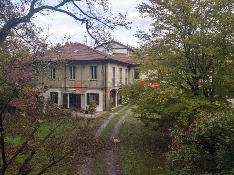 SPETTACOLARE DIMORA STORICA IMMERSA NEL VERDE — foto 23
